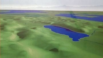 Höhenmodell ohne Vegetation. Steigt man senkrecht über dem BUND-Naturschutzzentrum in die Höhe, so offenbart sich ein herrlicher Blick über den Mindelsee und die ihn umgebende Landschaft. | Bild aus der Mindelsee-Ausstellung