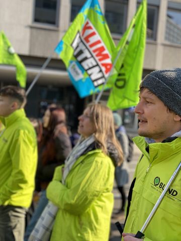 BUND Aktive beim Klimastreik in Stuttgart